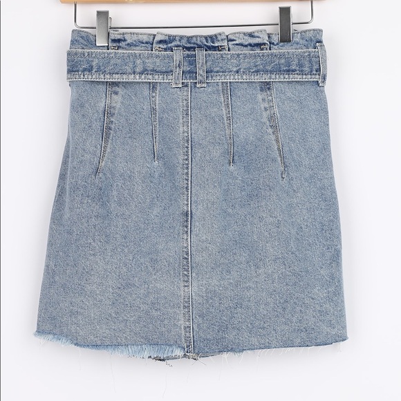 East of Eden Medium Wash Denim Belted Mini Skirt Size: 30 - Picture 10 of 10